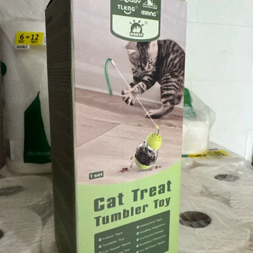 Grass Patch Hunting Box for Cats, water fountain, dry gravity feeder & toys lot